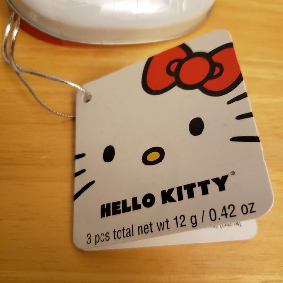 Hello Kitty Lip Smacker Tin Can Set + Lip Smacker Brush Set - Picture 7 of 10